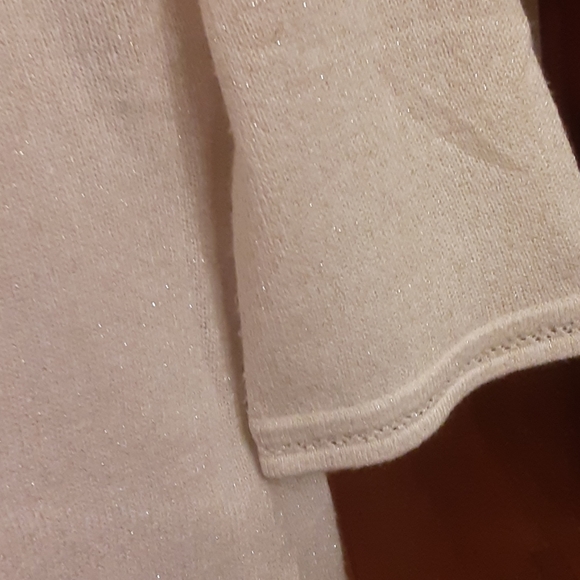 New York & company gold v-neck sweater - Picture 3 of 7